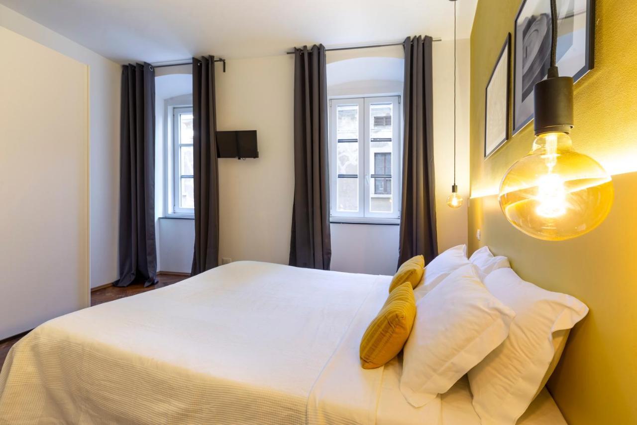 Tram Apartment For 4 Guests Триест Экстерьер фото